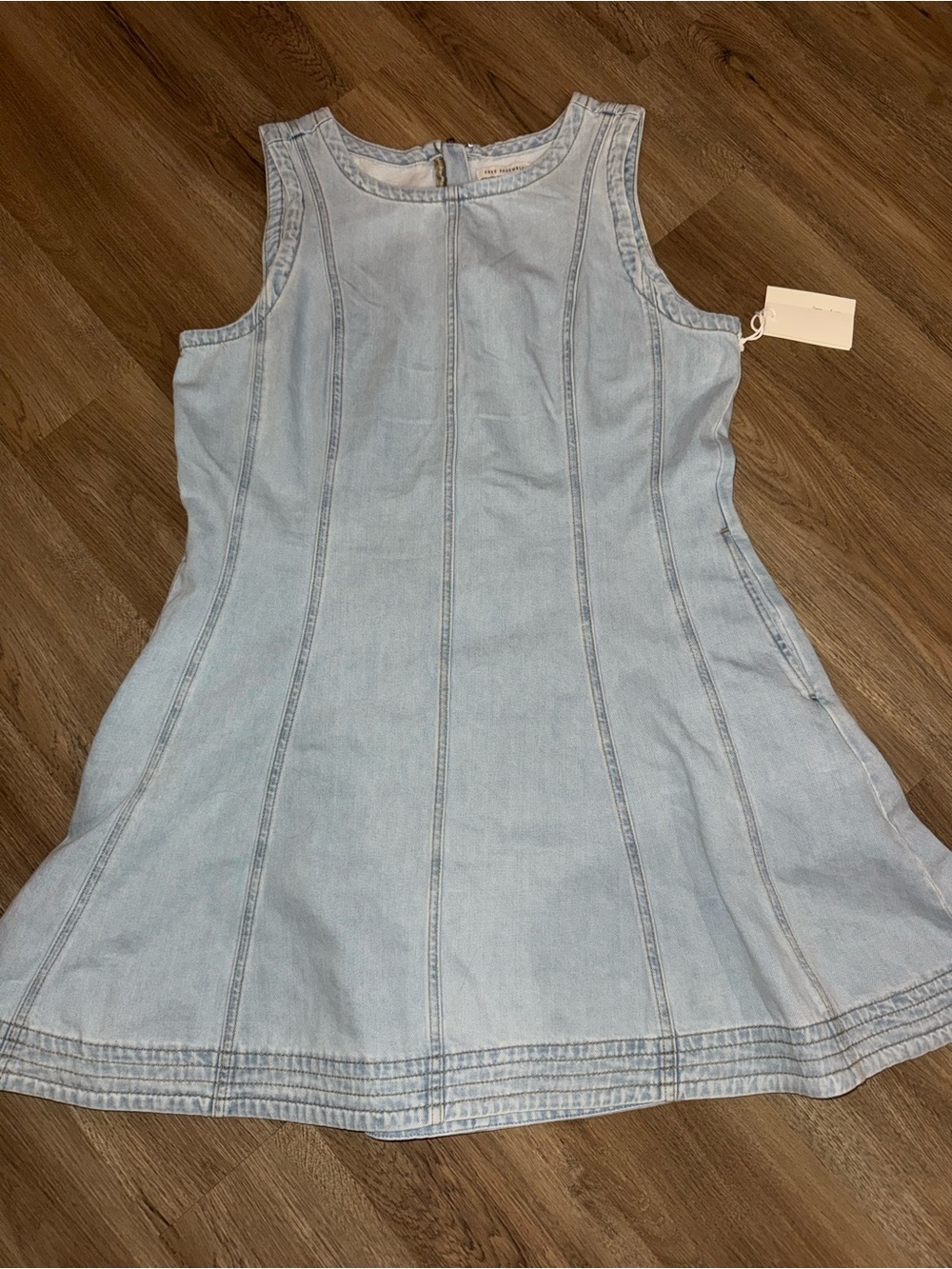 Adorable denim dress 💗